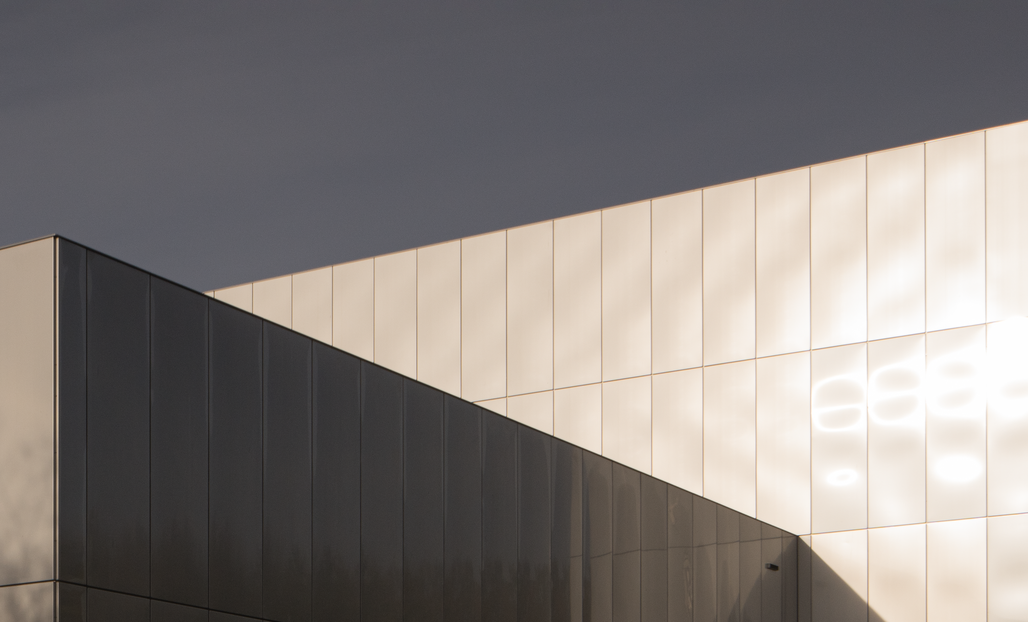 Eraritjaritjaka - Musée des phrases - Théâtre Vidy-Lausanne — vidy.ch kaynak görseli