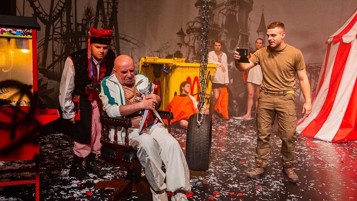 Werdykt jury 15. Międzynarodowego Festiwalu Teatralnego Boska Komedia — newsweek.pl kaynak görseli